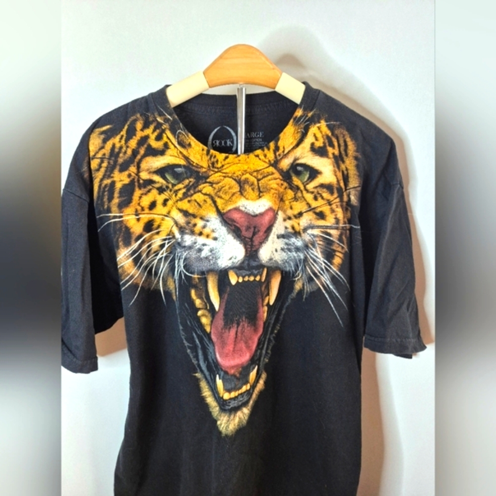 Bold Rook Branded Tiger Graphic Tee